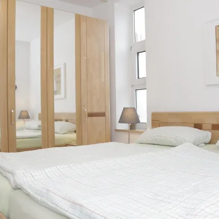 05 Apartment *